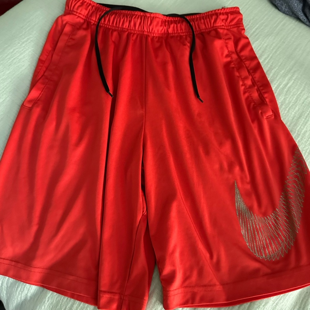 men’s shorts